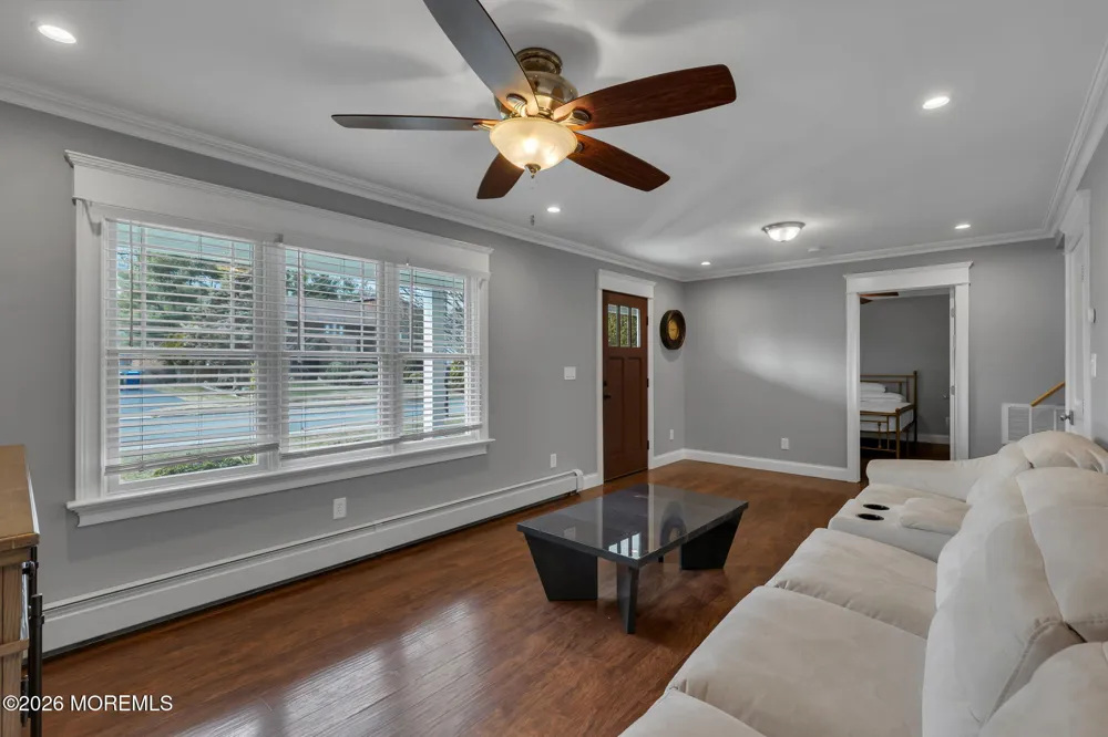 27 Branch Road Oakhurst, NJ 07755