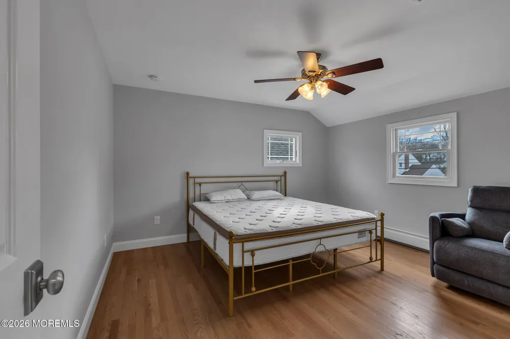 27 Branch Road Oakhurst, NJ 07755