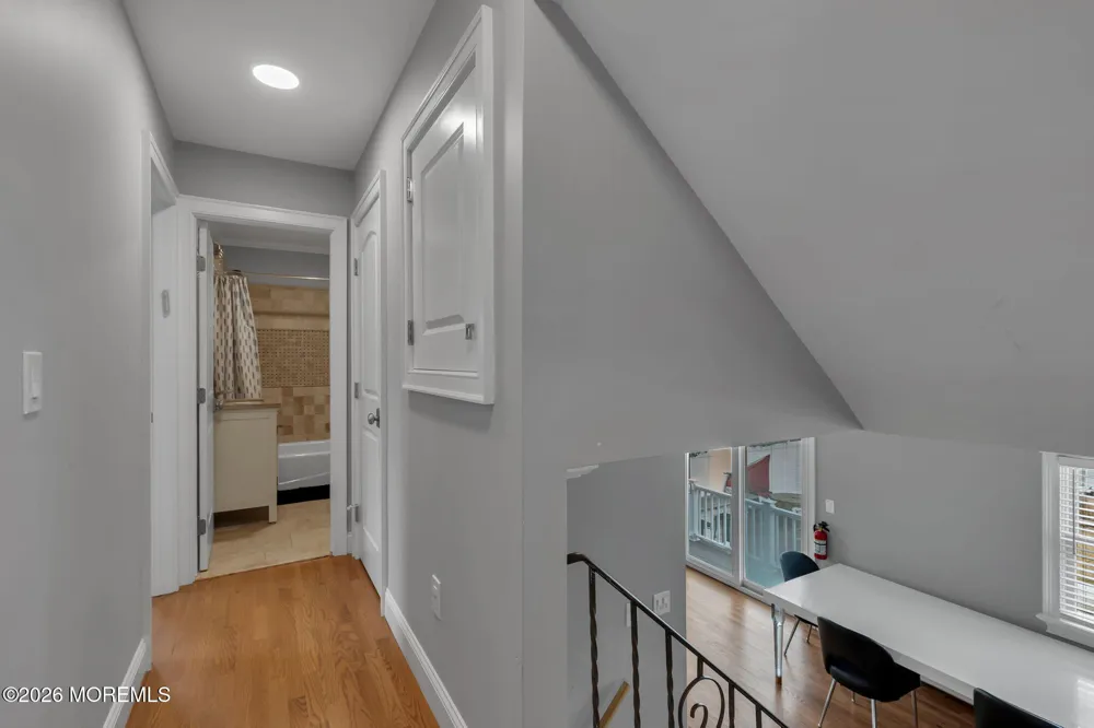 27 Branch Road Oakhurst, NJ 07755