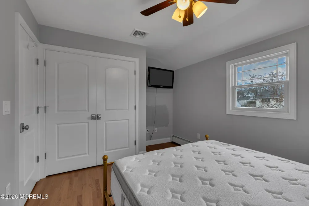 27 Branch Road Oakhurst, NJ 07755