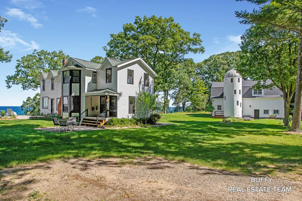 8282 W Harrison Road Mears, MI 49436