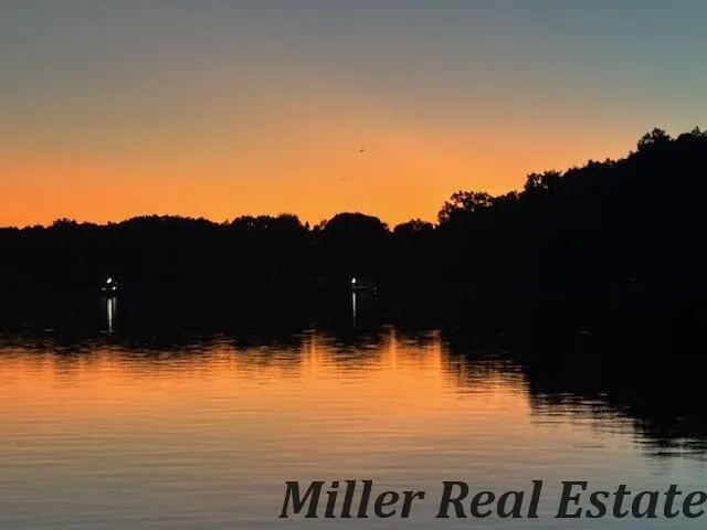 1589 Pleasant View Drive Hastings, MI 49058