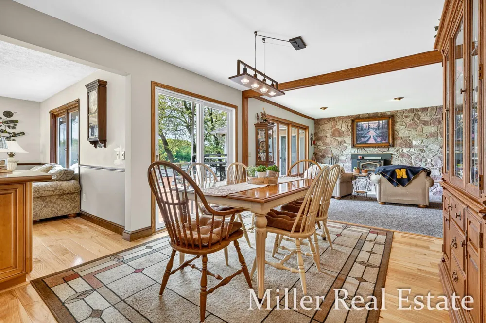 1589 Pleasant View Drive Hastings, MI 49058