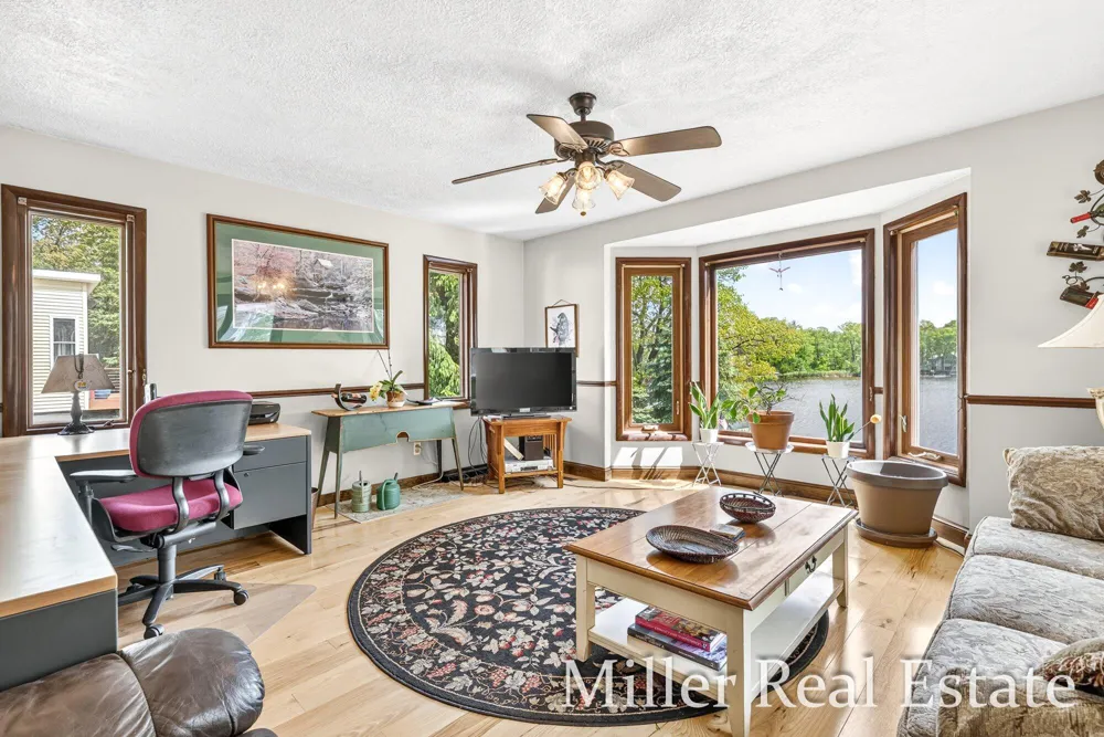 1589 Pleasant View Drive Hastings, MI 49058