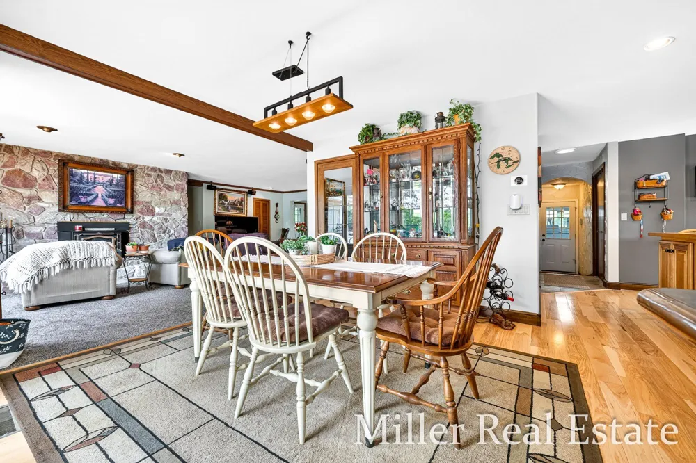 1589 Pleasant View Drive Hastings, MI 49058