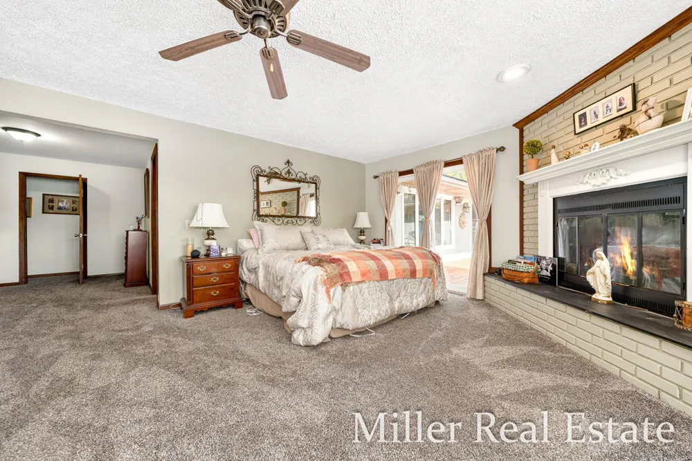 1589 Pleasant View Drive Hastings, MI 49058