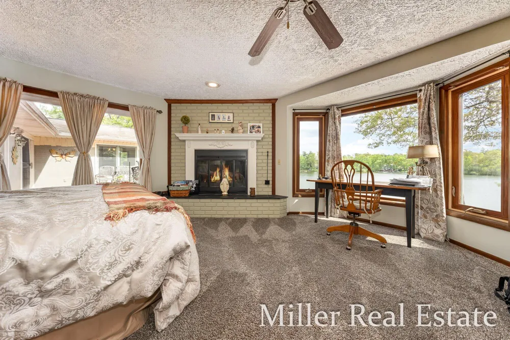 1589 Pleasant View Drive Hastings, MI 49058