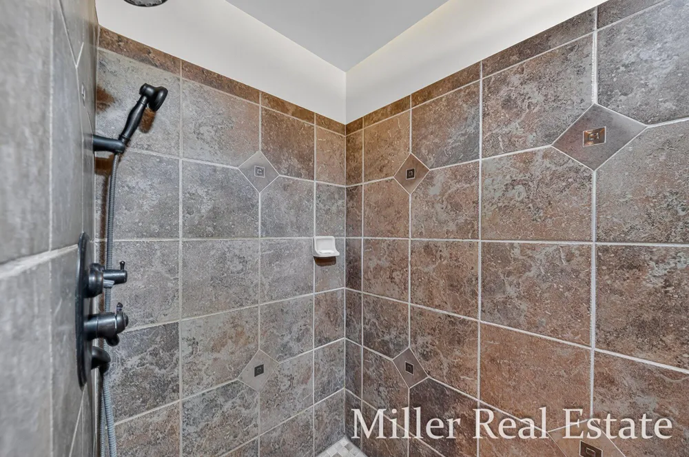 1589 Pleasant View Drive Hastings, MI 49058