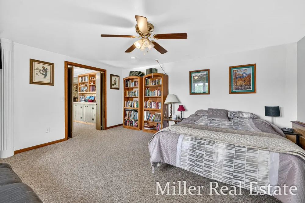 1589 Pleasant View Drive Hastings, MI 49058