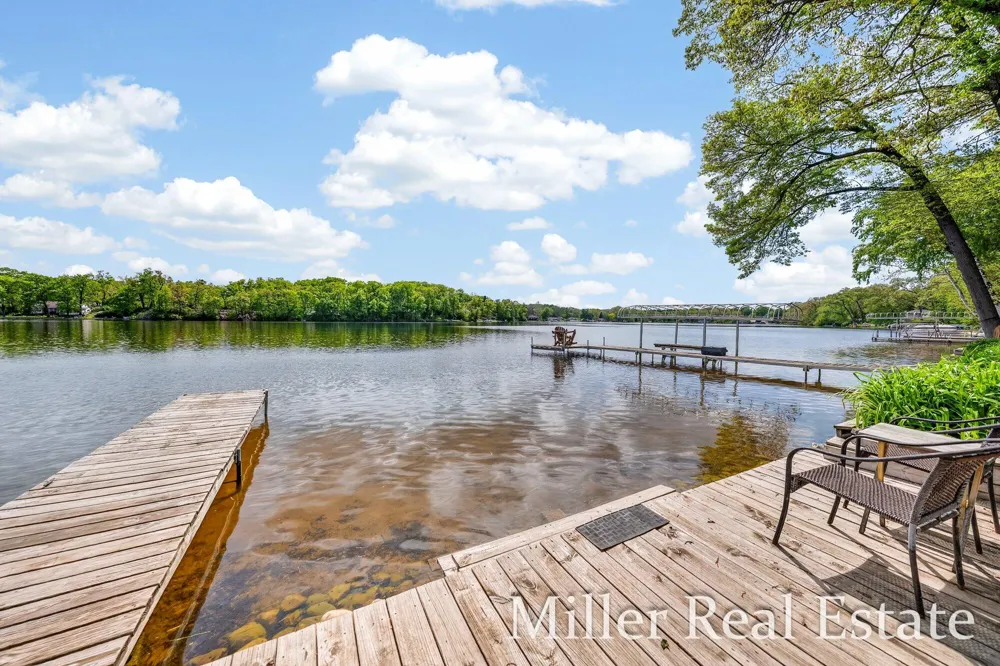 1589 Pleasant View Drive Hastings, MI 49058
