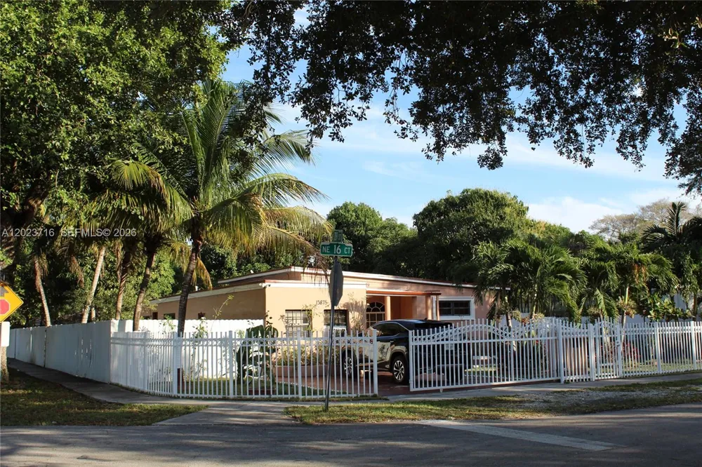 13875 NE 16th Ct North Miami, FL 33181