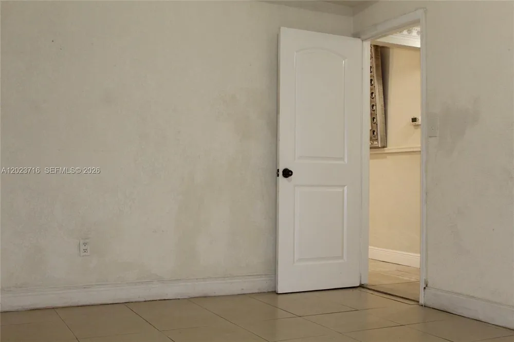 13875 NE 16th Ct North Miami, FL 33181