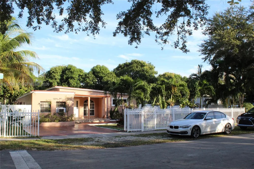 13875 NE 16th Ct North Miami, FL 33181