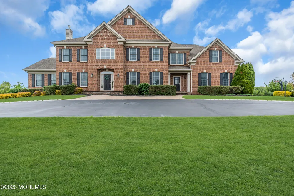 4 Ridgeview Way Allentown, NJ 08501