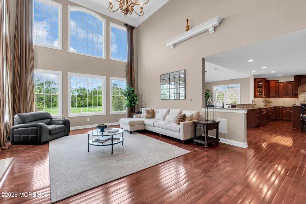 4 Ridgeview Way Allentown, NJ 08501