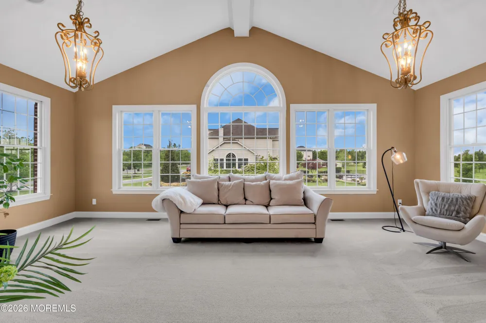 4 Ridgeview Way Allentown, NJ 08501