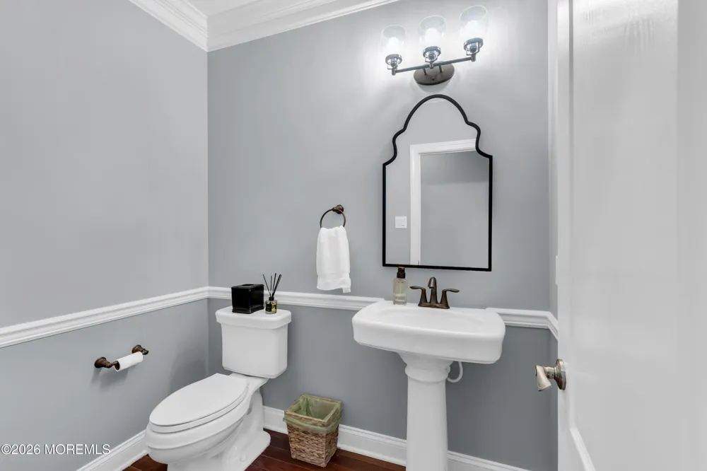 4 Ridgeview Way Allentown, NJ 08501