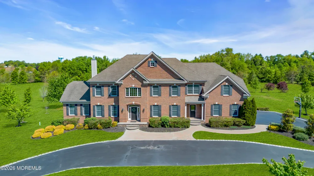 4 Ridgeview Way Allentown, NJ 08501