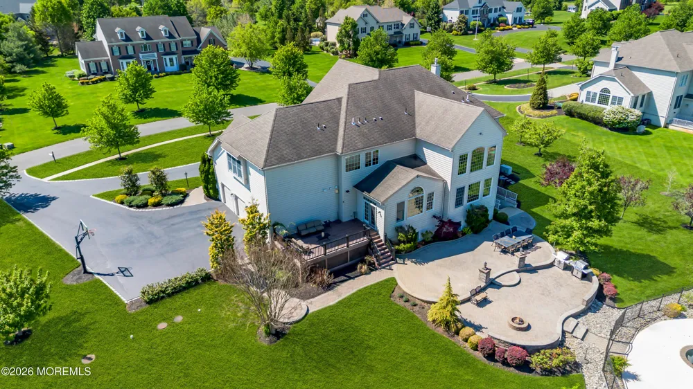 4 Ridgeview Way Allentown, NJ 08501