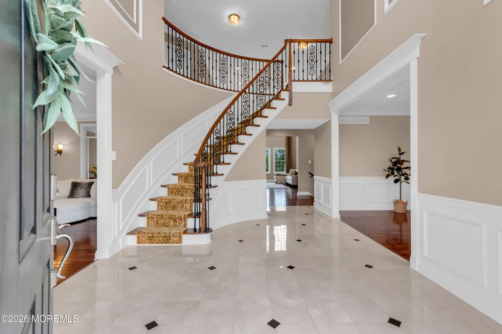 4 Ridgeview Way Allentown, NJ 08501