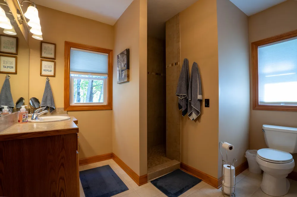 5936 S Rapids Road Branch, MI 49402
