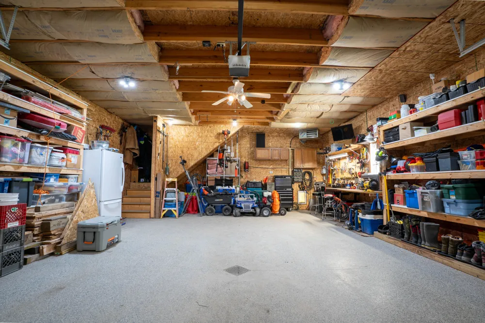 5936 S Rapids Road Branch, MI 49402