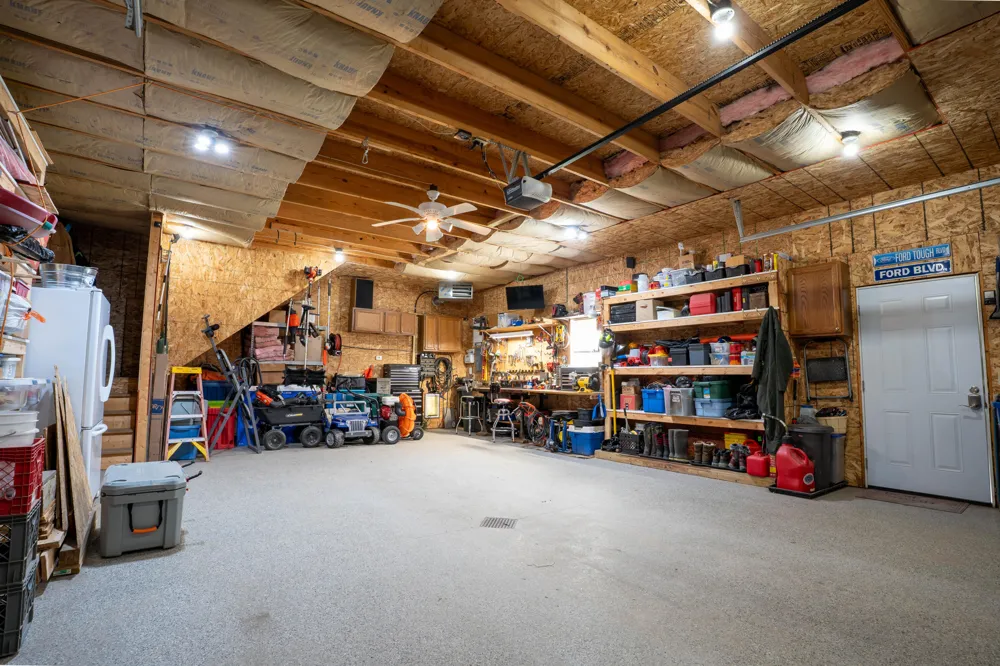 5936 S Rapids Road Branch, MI 49402