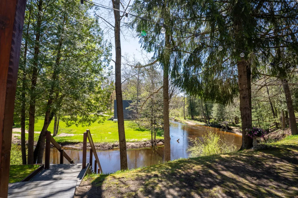 5936 S Rapids Road Branch, MI 49402
