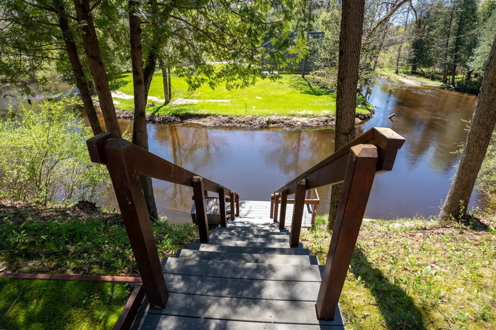 5936 S Rapids Road Branch, MI 49402