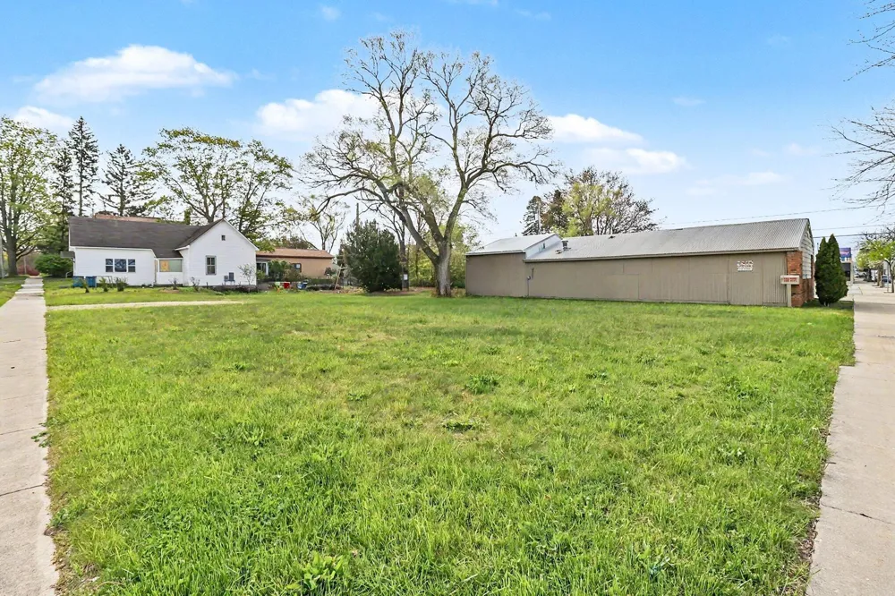 603 S James Street Ludington, MI 49431