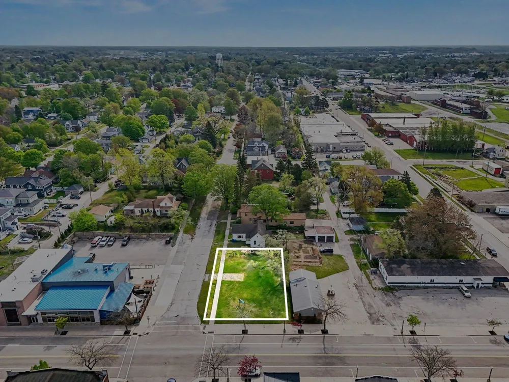 603 S James Street Ludington, MI 49431