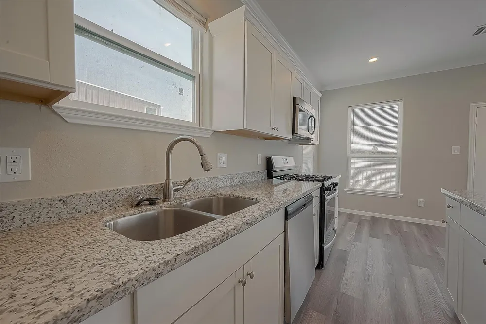 2730 Avenue D San Leon, TX 77539