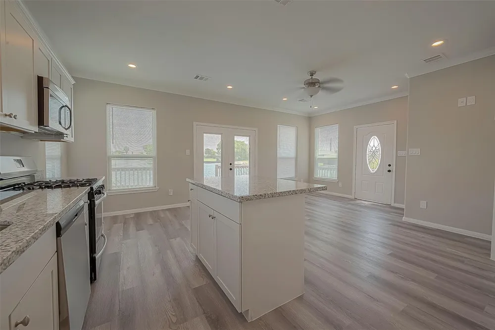 2730 Avenue D San Leon, TX 77539