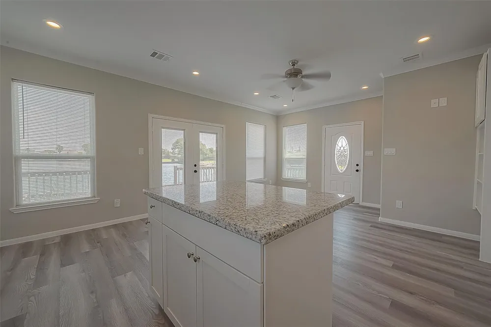 2730 Avenue D San Leon, TX 77539