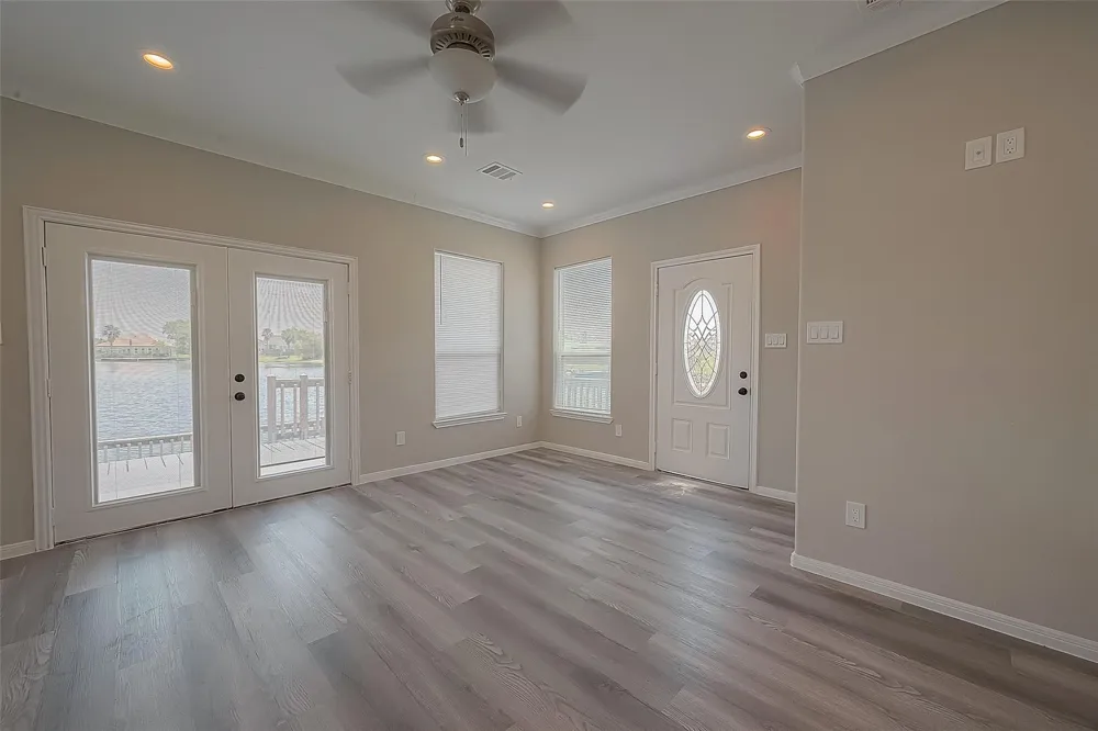 2730 Avenue D San Leon, TX 77539