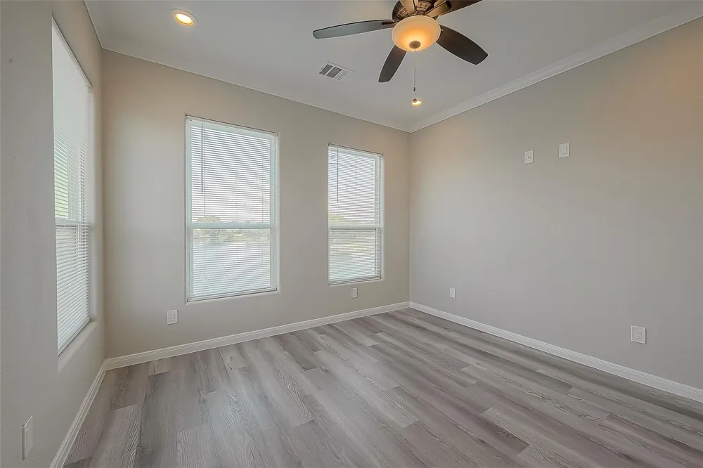 2730 Avenue D San Leon, TX 77539