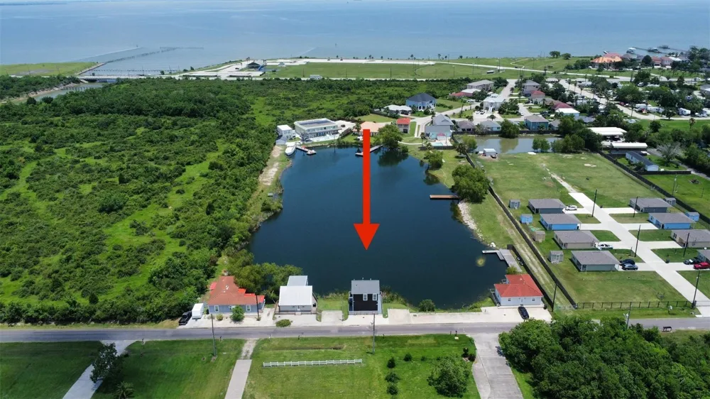 2730 Avenue D San Leon, TX 77539