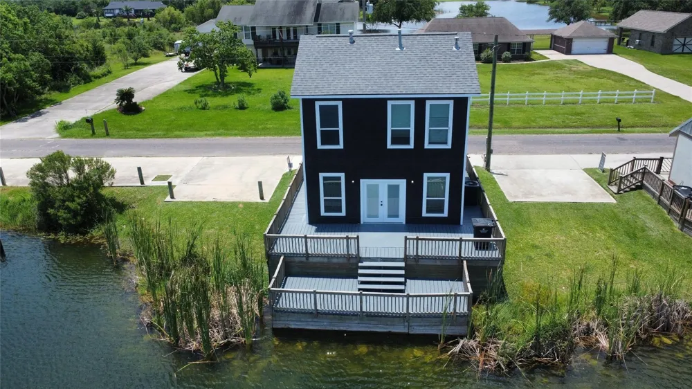 2730 Avenue D San Leon, TX 77539