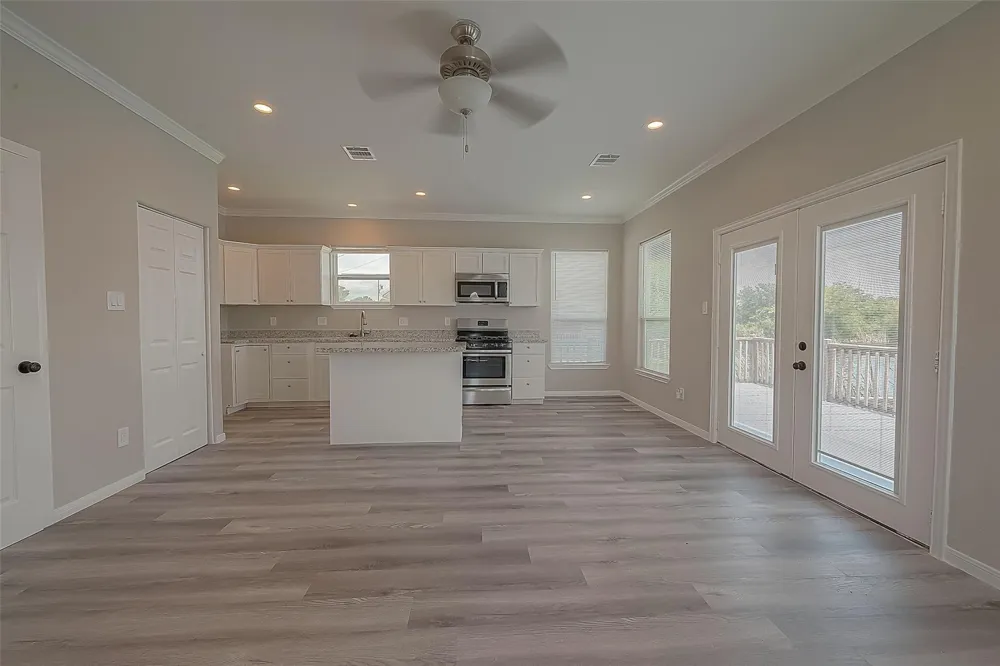 2730 Avenue D San Leon, TX 77539
