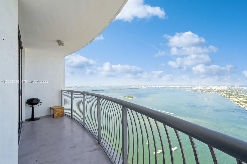 1750 Bayshore Dr #4702 Miami, FL 33132