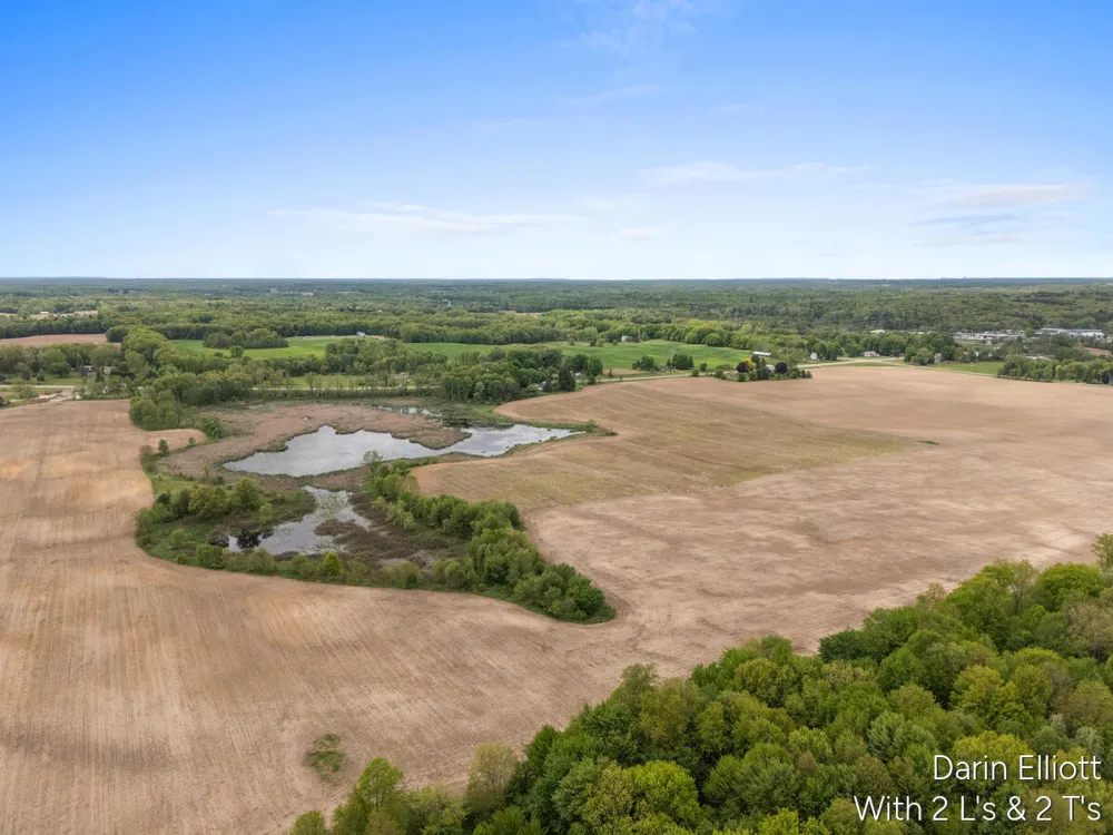 9835 Belding Road NE Rockford, MI 49341