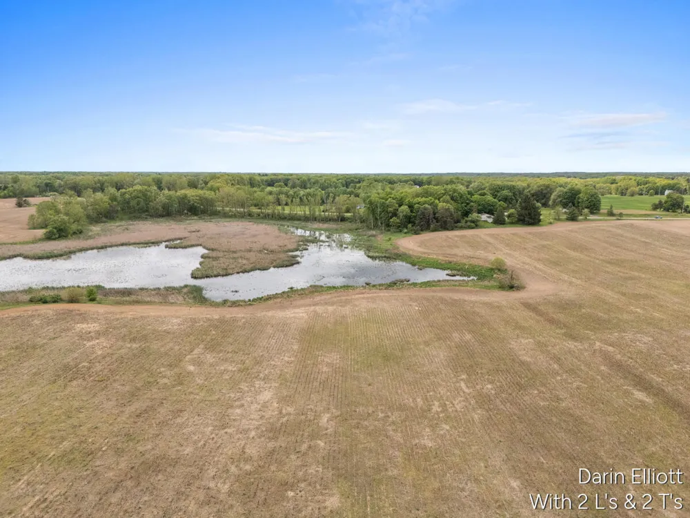 9835 Belding Road NE Rockford, MI 49341