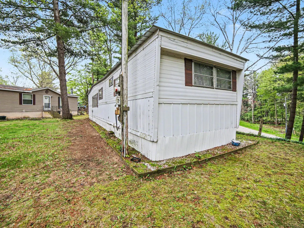 8408 W Easy Street Mears, MI 49436