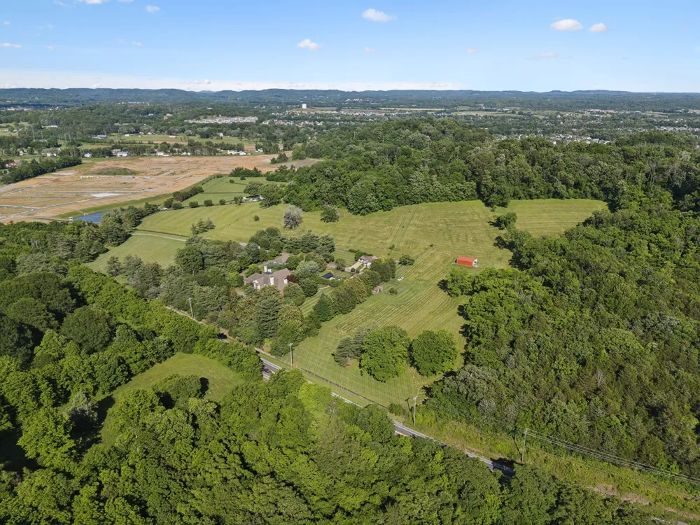 4750 Columbia Pike Thompsons Station, TN 37179