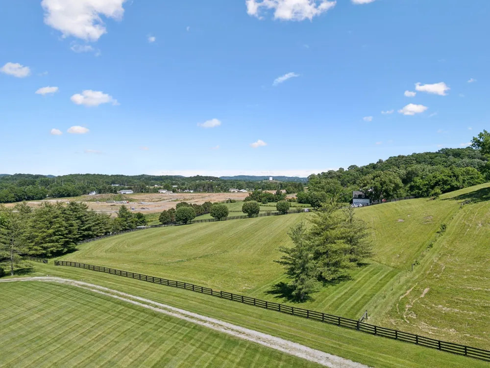 4750 Columbia Pike Thompsons Station, TN 37179