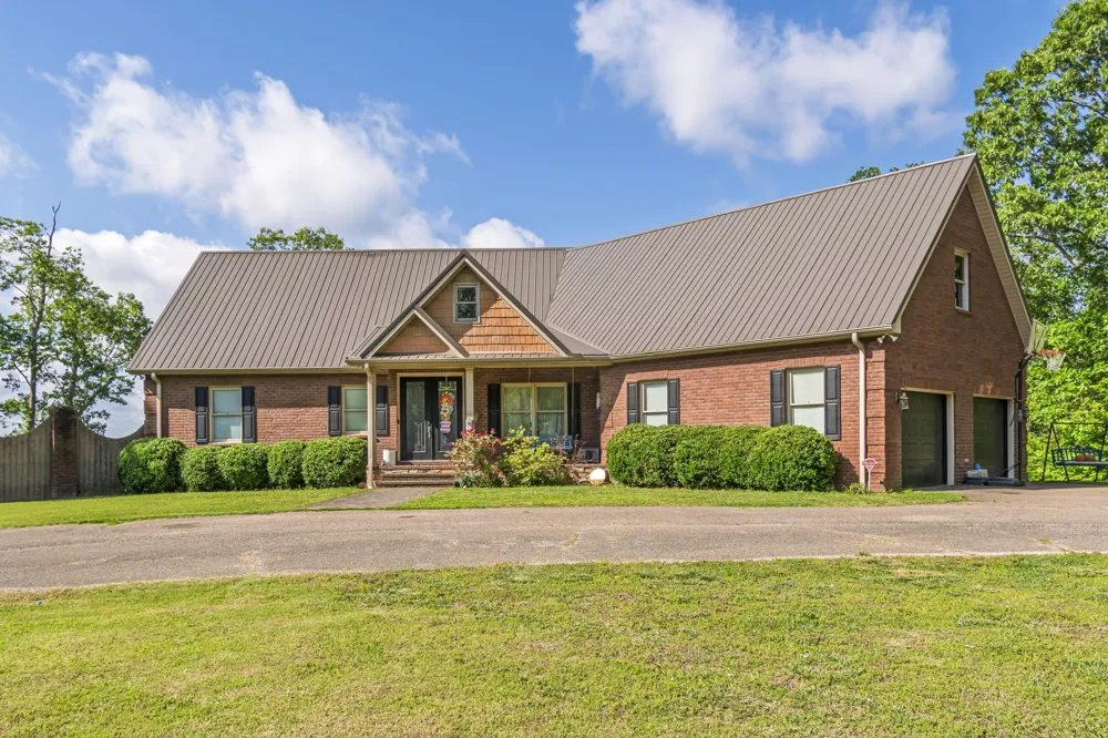2266 S Main Street Lobelville, TN 37097