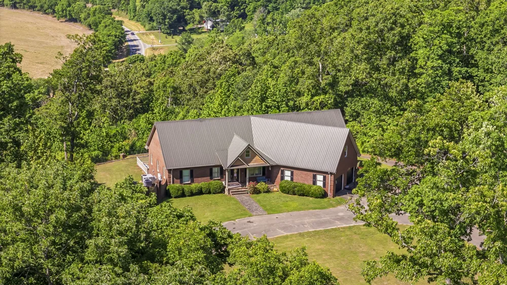 2266 S Main Street Lobelville, TN 37097