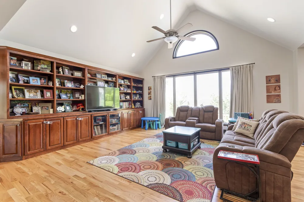 2266 S Main Street Lobelville, TN 37097