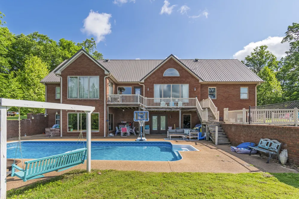 2266 S Main Street Lobelville, TN 37097