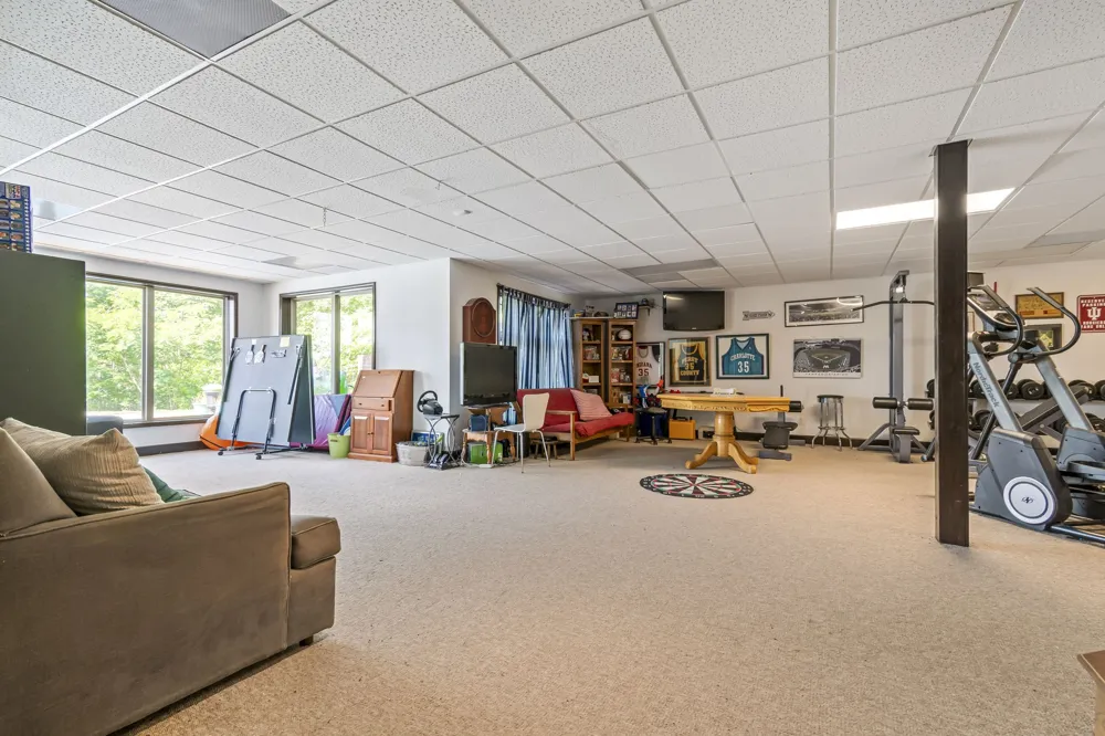 2266 S Main Street Lobelville, TN 37097